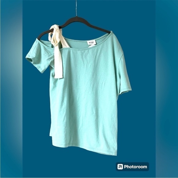 BiBi size small sage color with side shoulder tie blouse - Picture 1 of 5